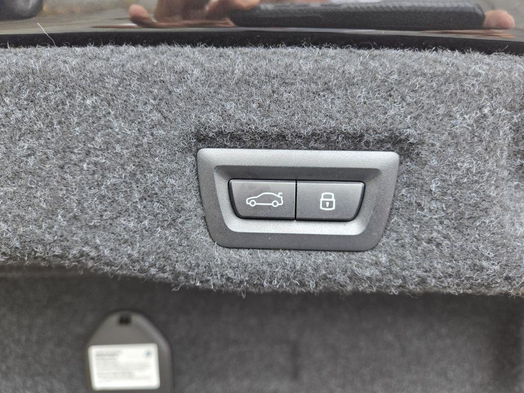 BMW 5-Series 540i xDrive 2024