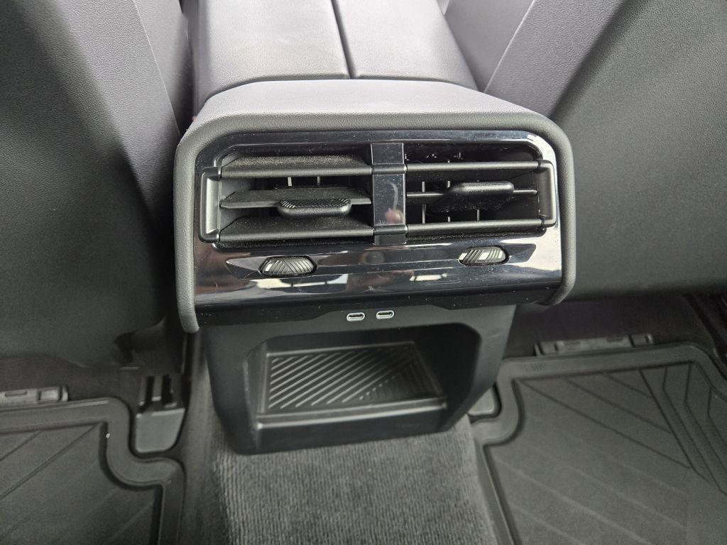 BMW 5-Series 540i xDrive 2024