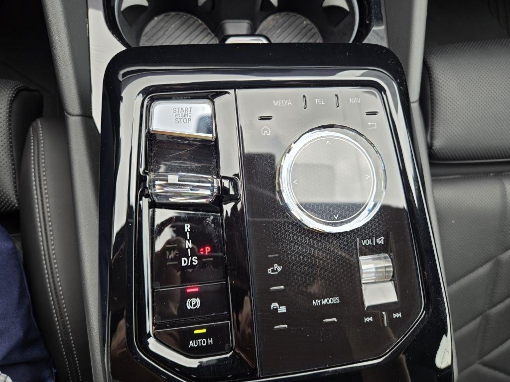 BMW 5-Series 540i xDrive 2024