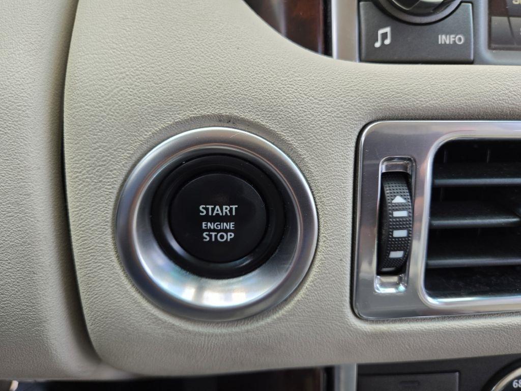 Land Rover Range Rover HSE 2012