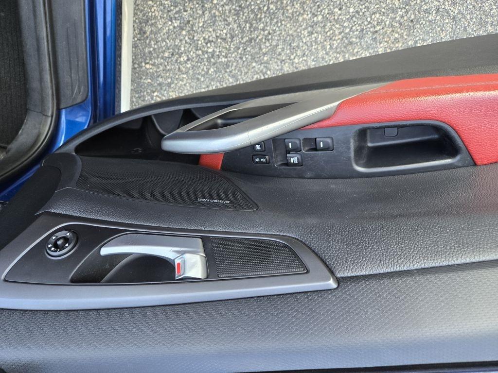 Hyundai Veloster Turbo 6MT 2016