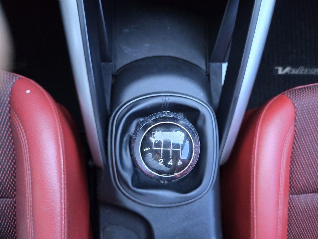 Hyundai Veloster Turbo 6MT 2016