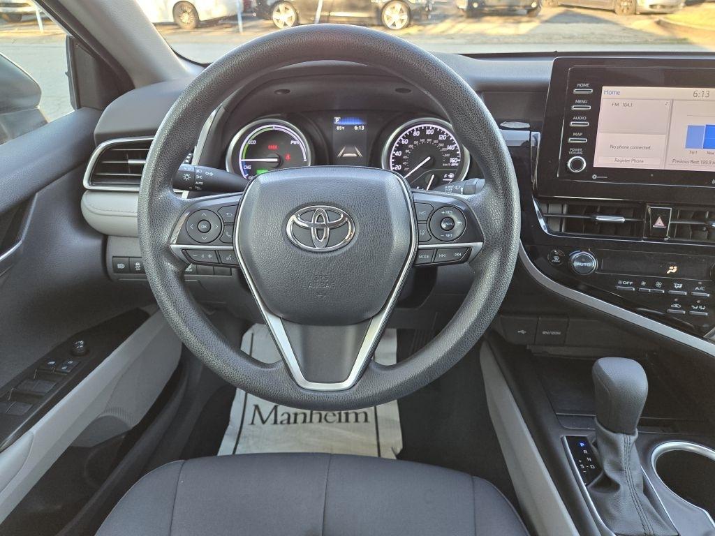 Toyota Camry Hybrid LE 2021