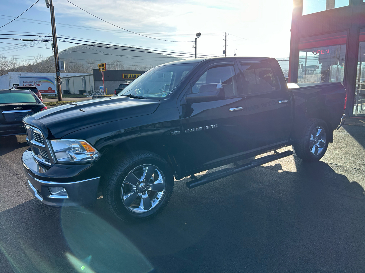 RAM 1500 4WD Crew Cab 149" Big Horn 2012