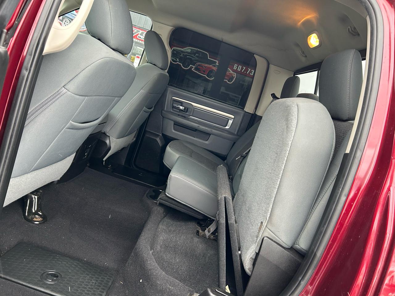 RAM 1500 Classic Tradesman Crew Cab SWB 4WD 2019