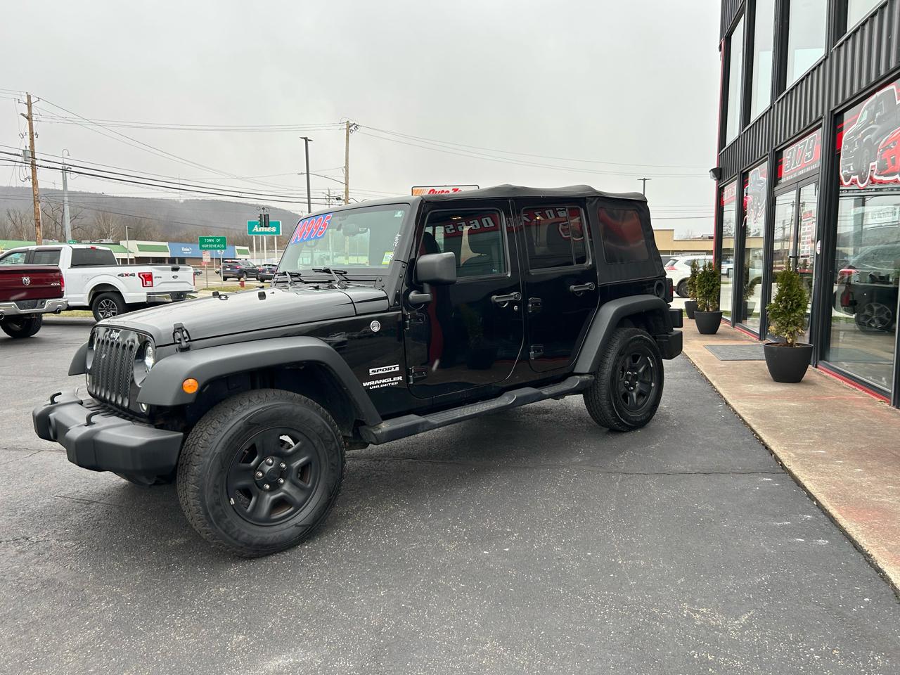 Jeep Wrangler Unlimited Sport 4WD 2017