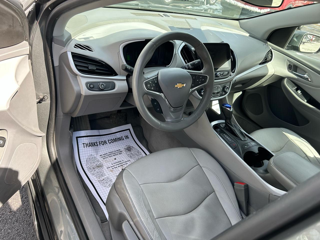 Chevrolet Volt LT w/ Standard Emission Package 2017