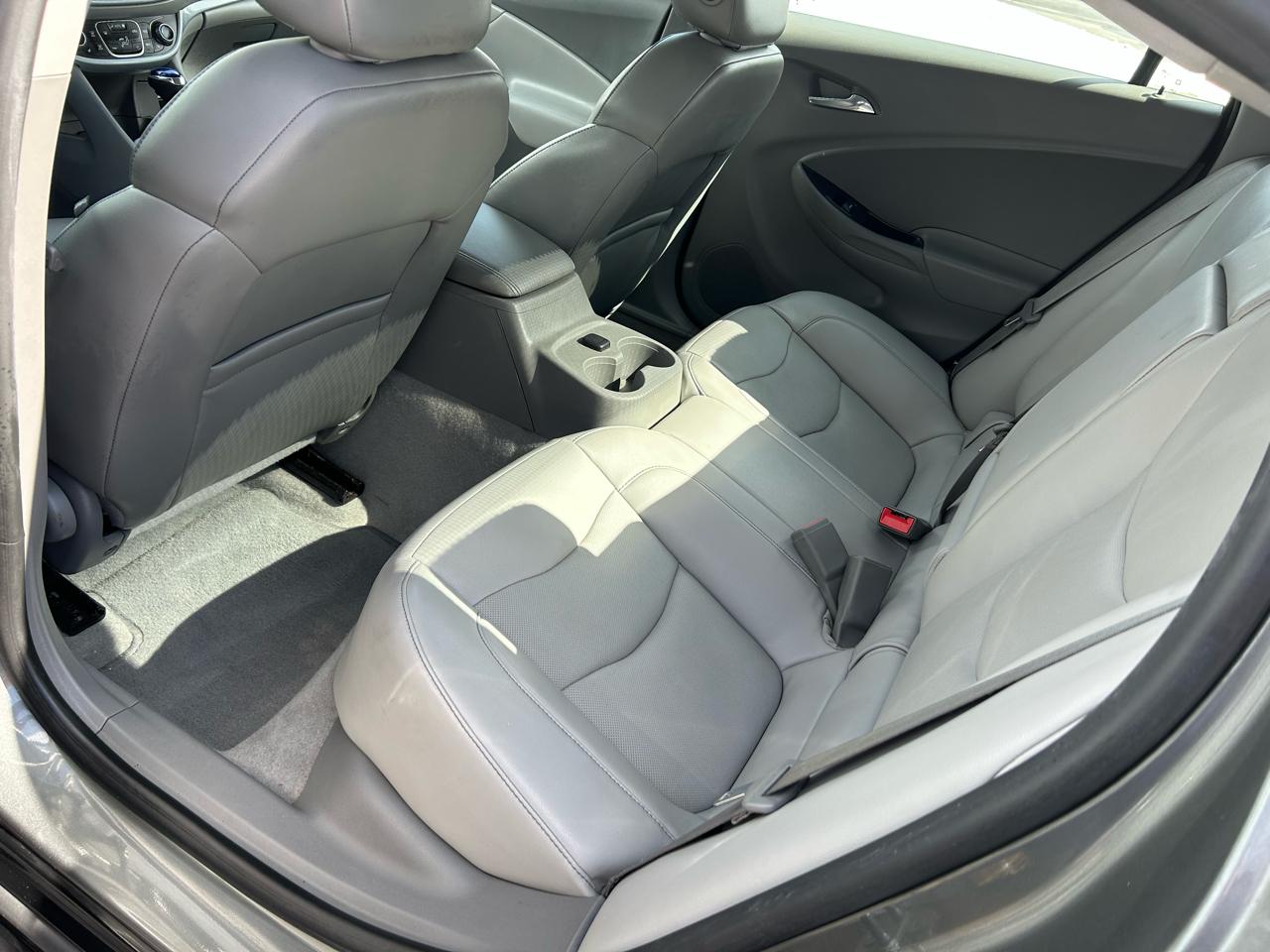 Chevrolet Volt LT w/ Standard Emission Package 2017