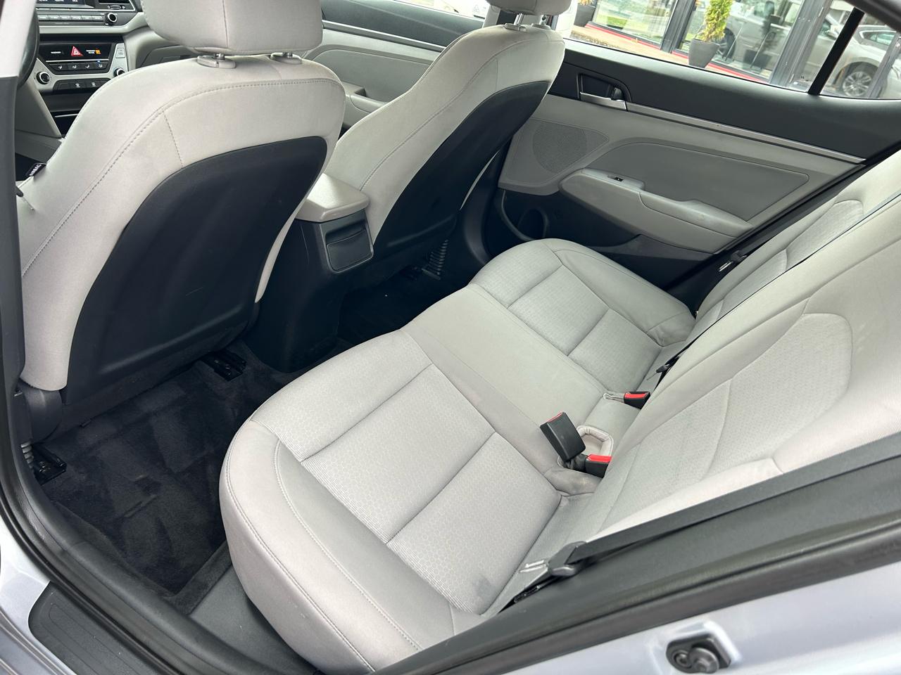 Hyundai Elantra 4dr Sdn Auto SE 2017