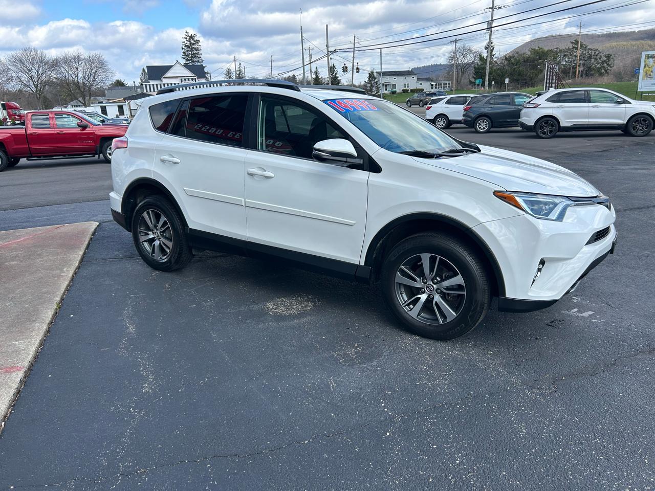 Toyota RAV4 XLE AWD 2017