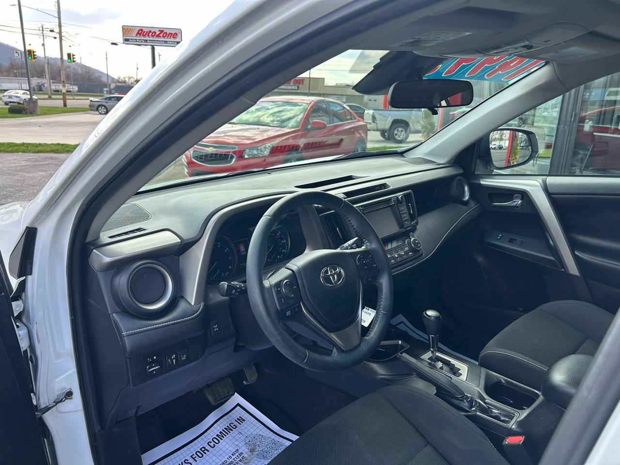 Toyota RAV4 XLE AWD 2017