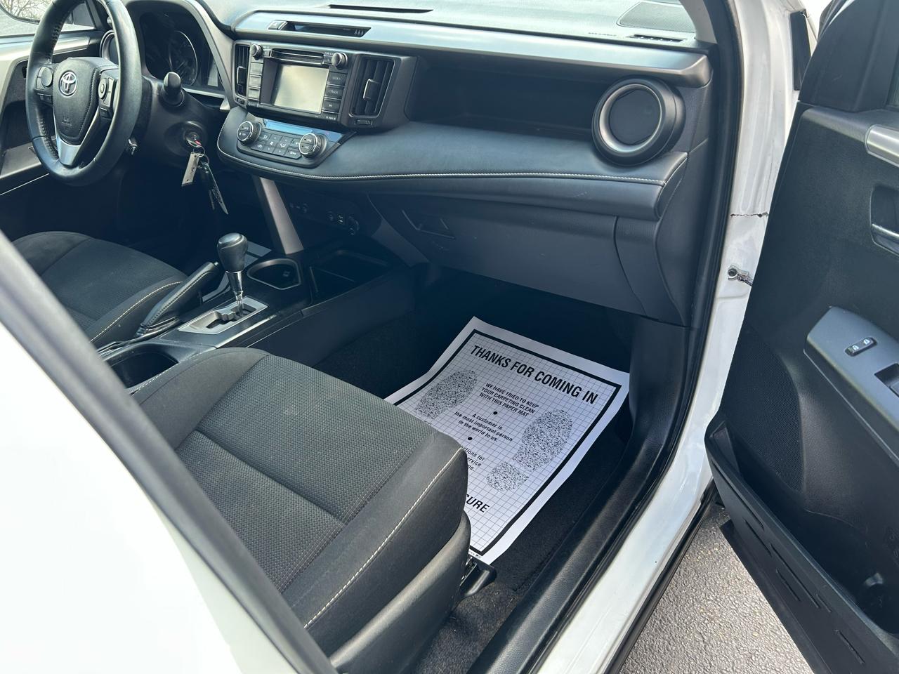 Toyota RAV4 XLE AWD 2017