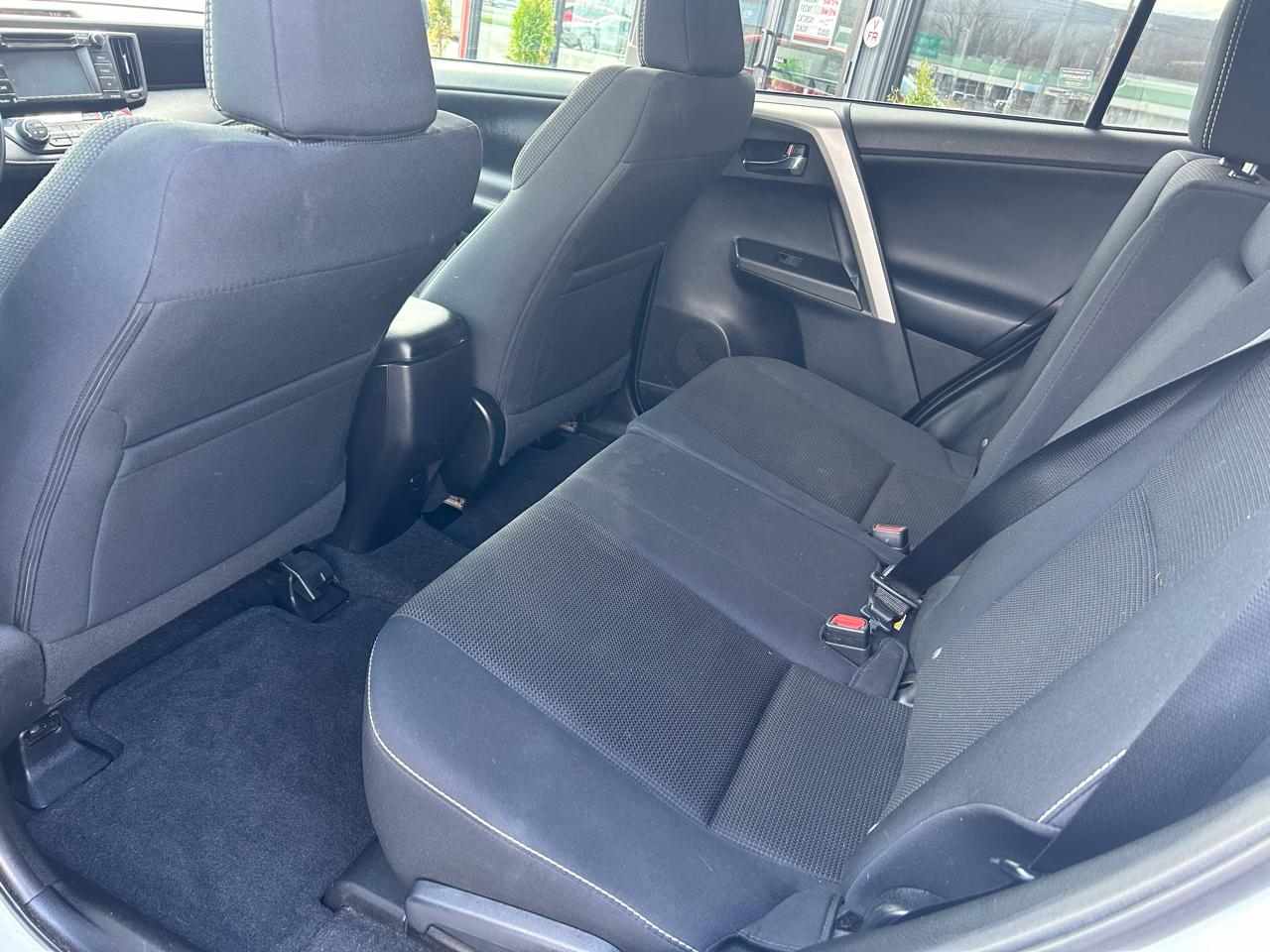 Toyota RAV4 XLE AWD 2017