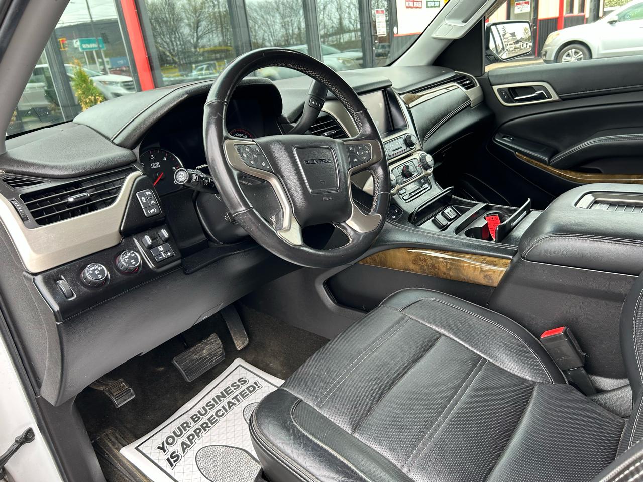 GMC Yukon Denali 4WD 2016