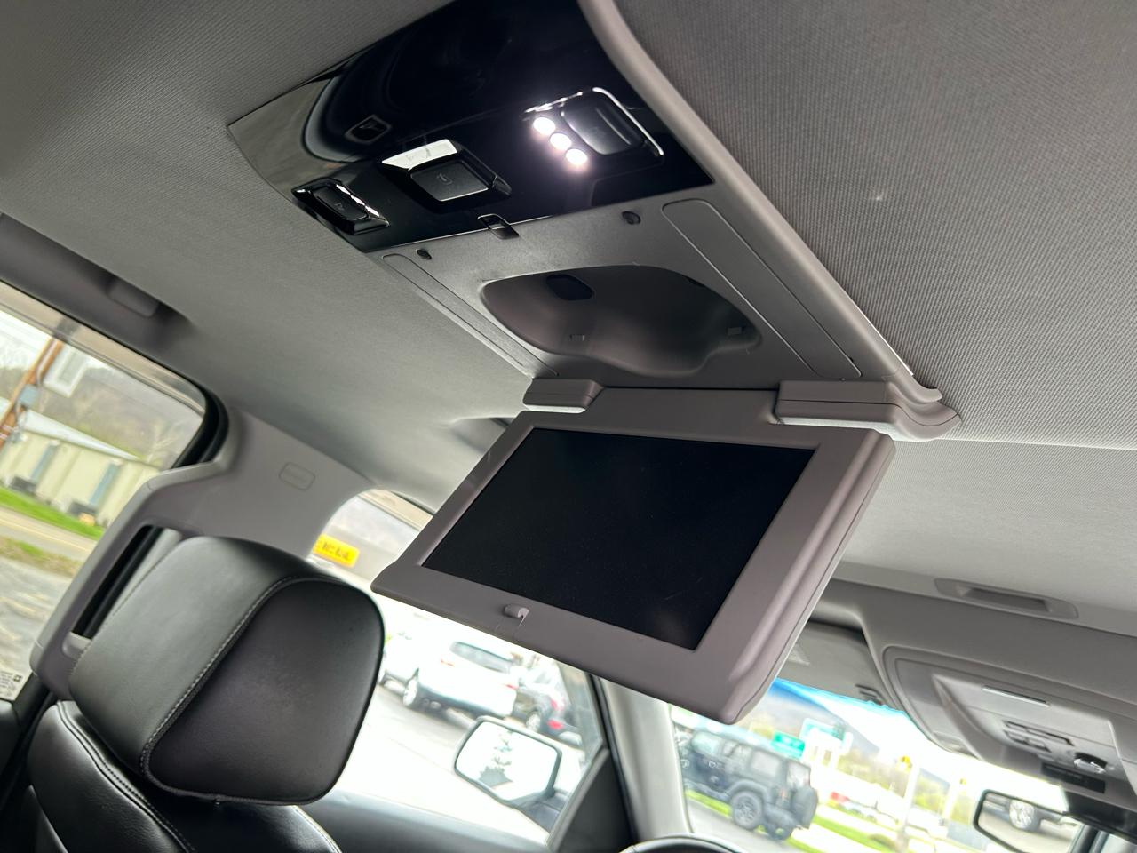 GMC Yukon Denali 4WD 2016