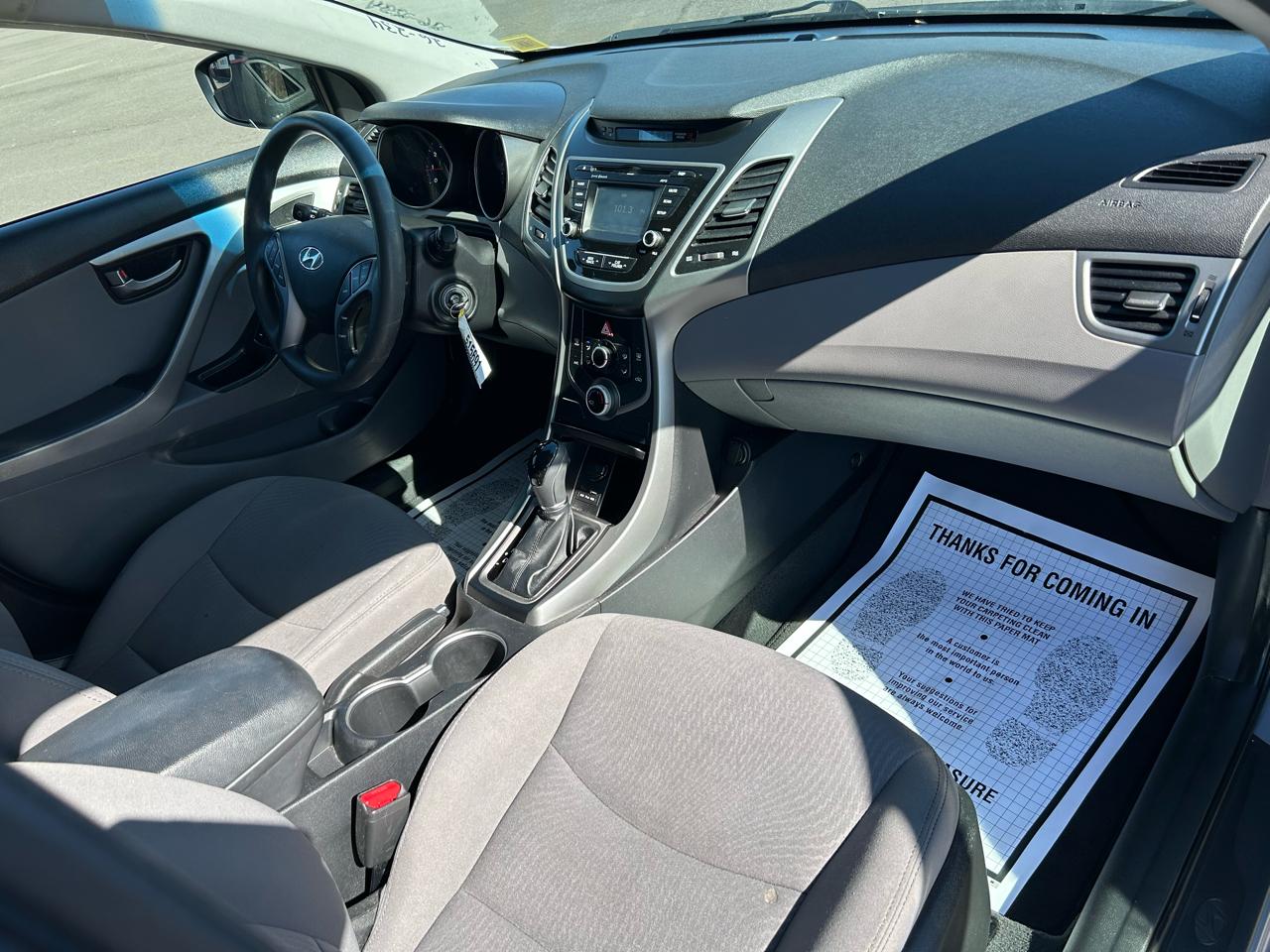 Hyundai Elantra 4dr Sdn Auto SE 2016