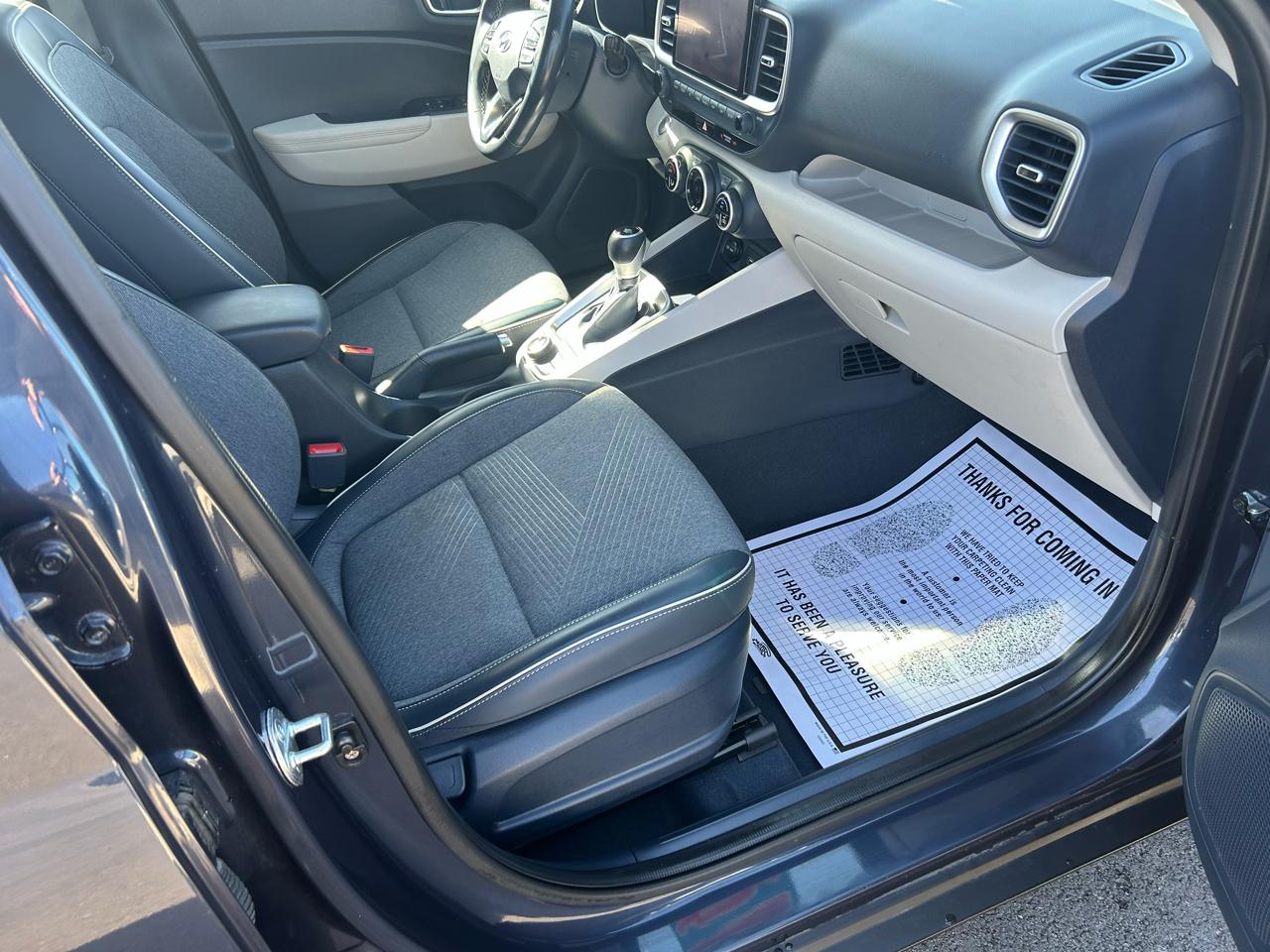 Hyundai Venue SEL 2021