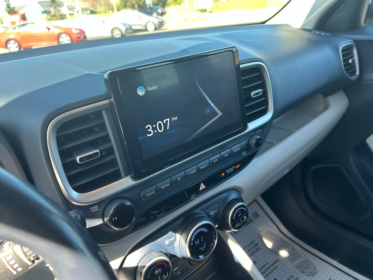 Hyundai Venue SEL 2021