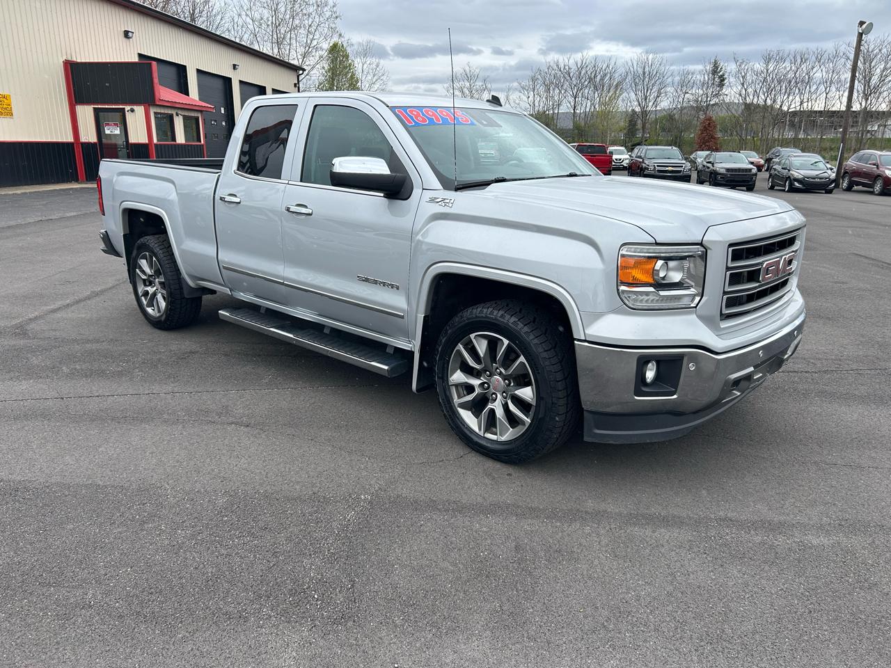GMC Sierra 1500 4WD Double Cab 147" SLT 2014