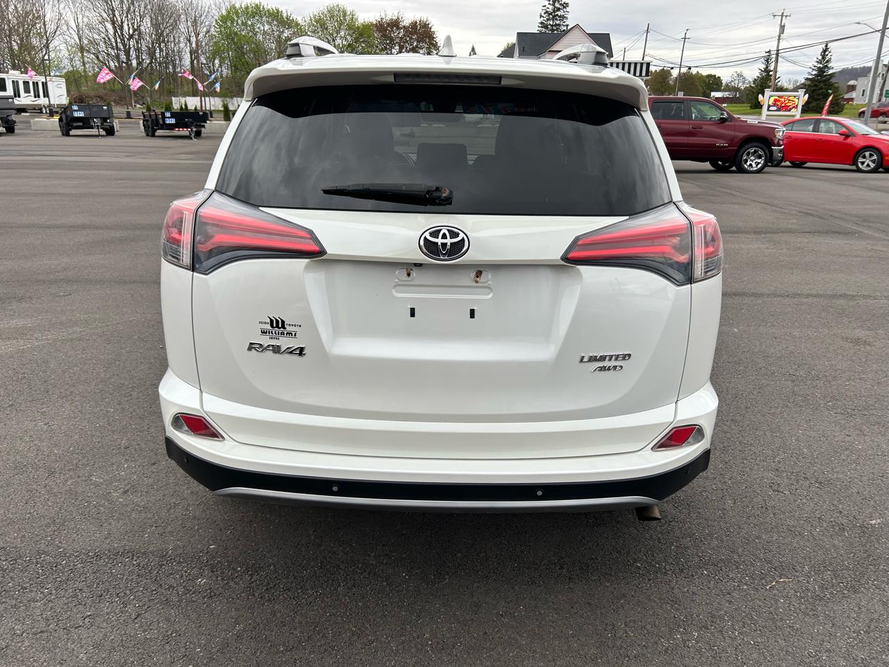 Toyota RAV4 Limited AWD 2017