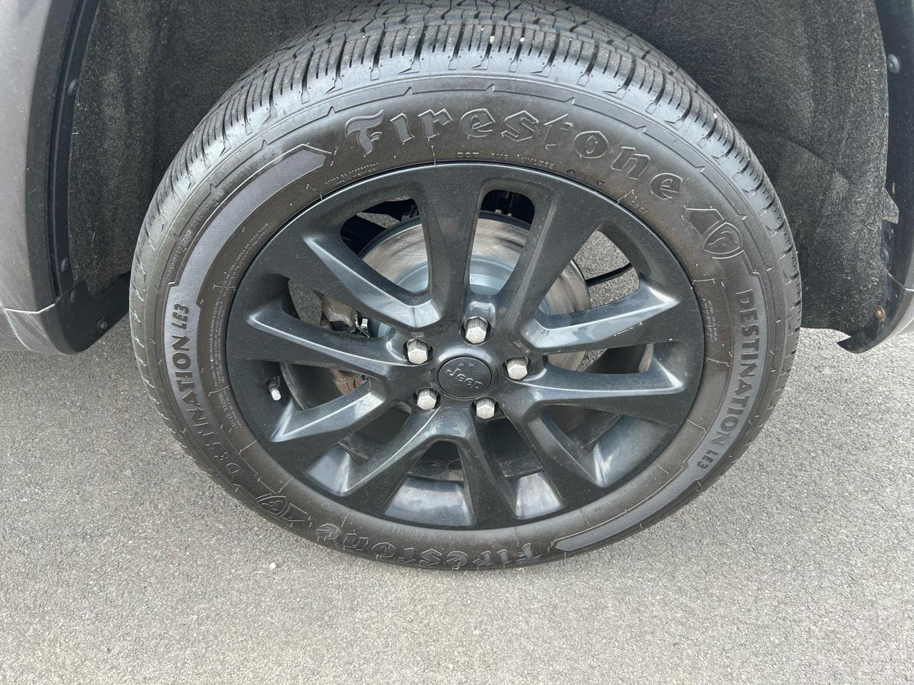 Jeep Grand Cherokee Laredo 4WD 2018