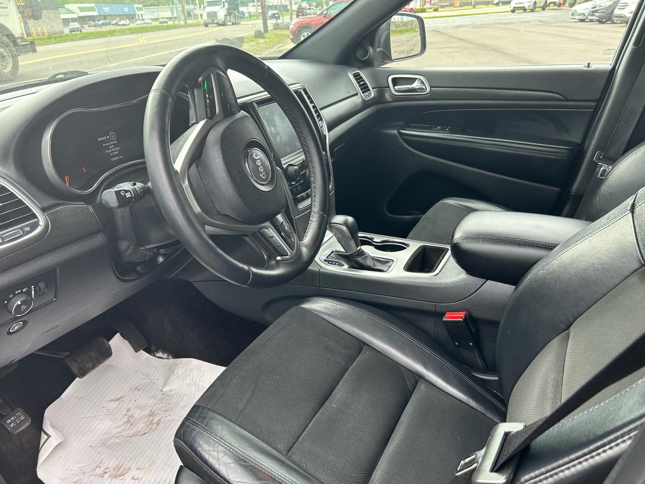 Jeep Grand Cherokee Laredo 4WD 2018