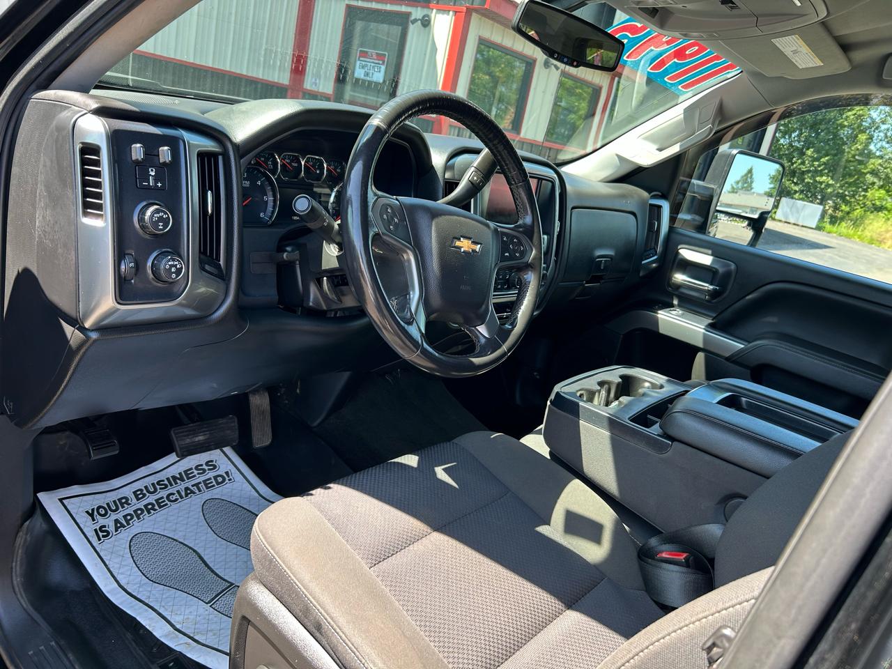 Chevrolet Silverado 1500 1LT Crew Cab 4WD 2018