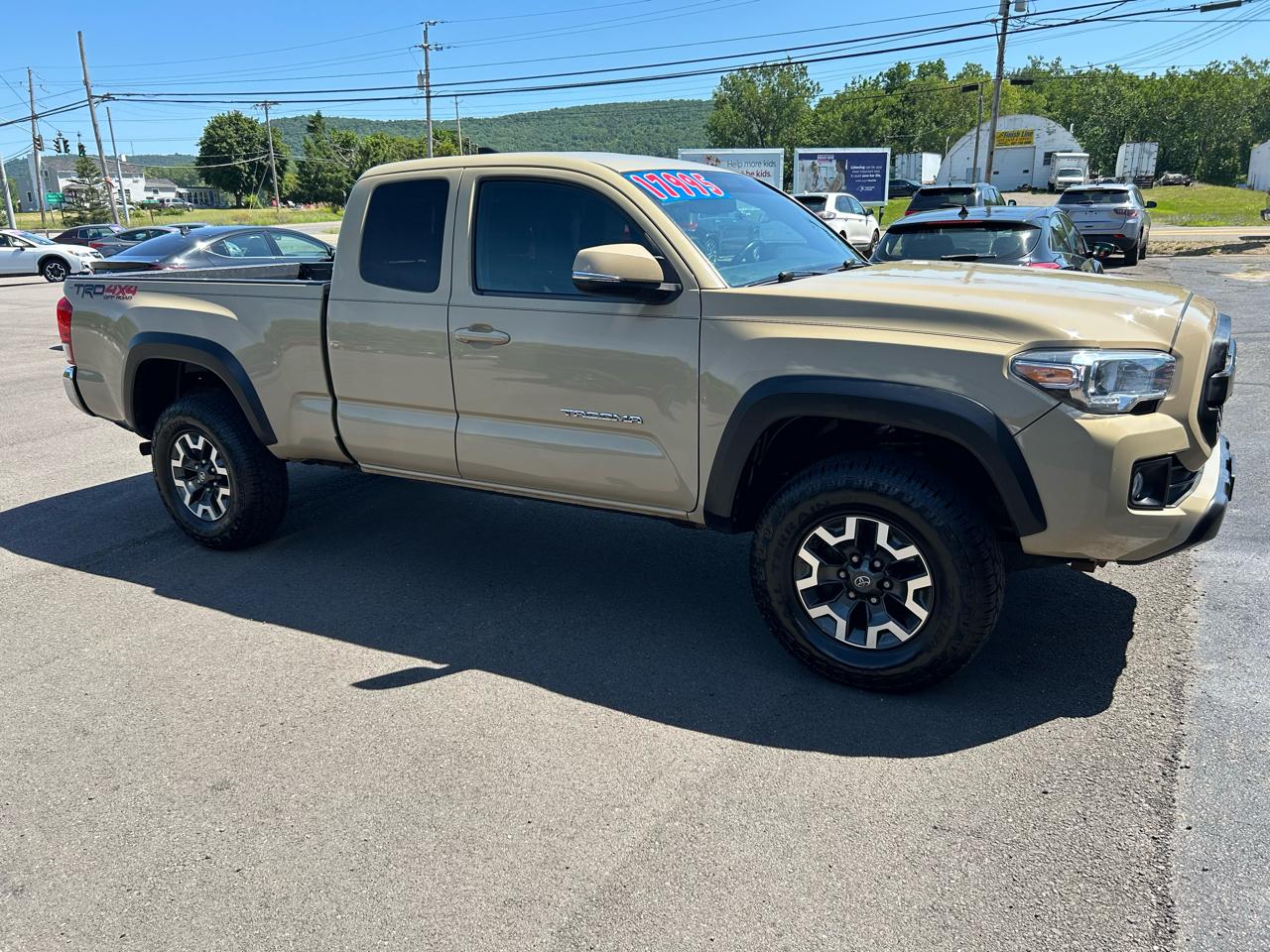 Toyota Tacoma 4WD Access Cab V6 AT TRD Off Road (Natl) 2016