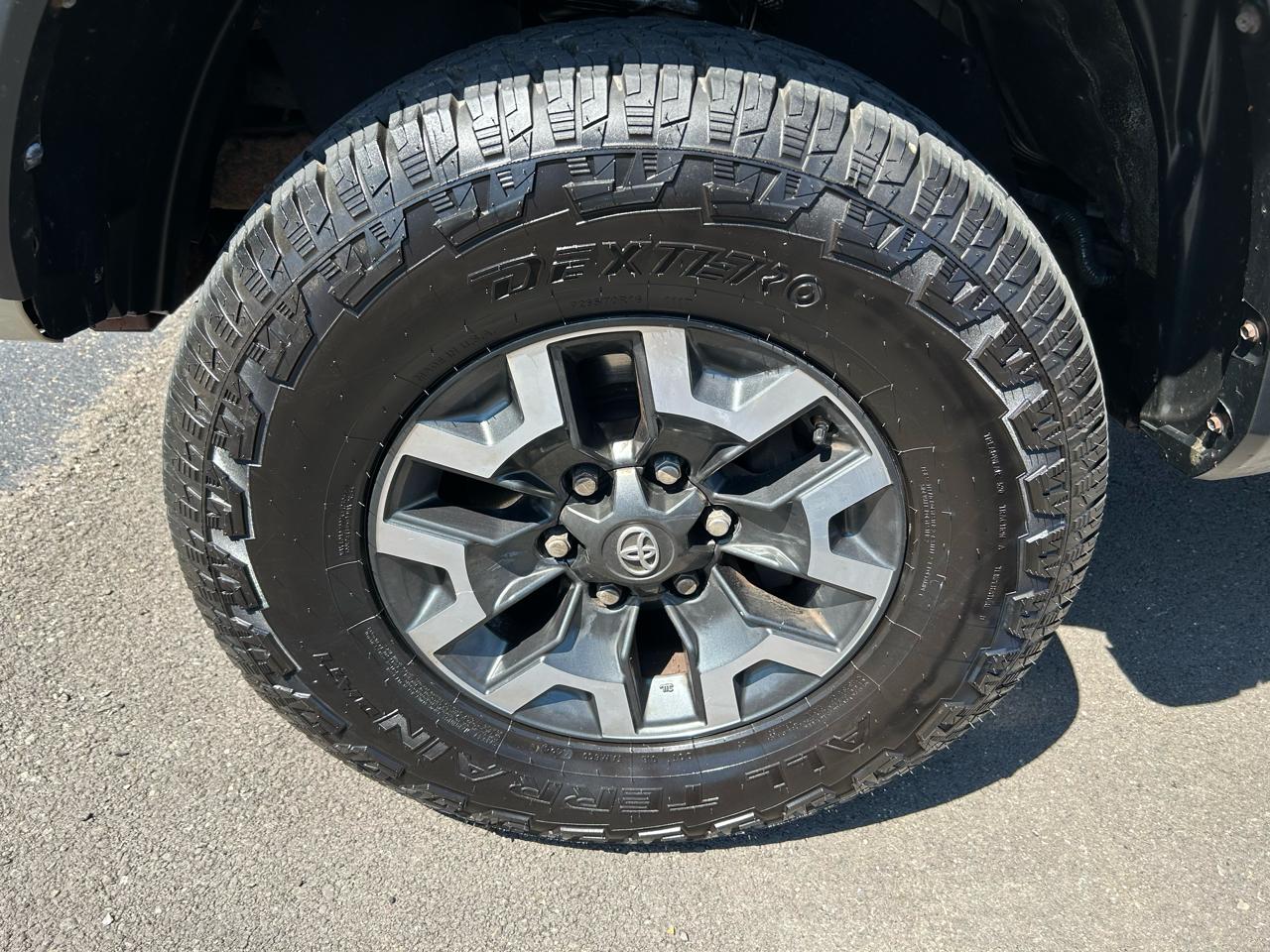 Toyota Tacoma 4WD Access Cab V6 AT TRD Off Road (Natl) 2016