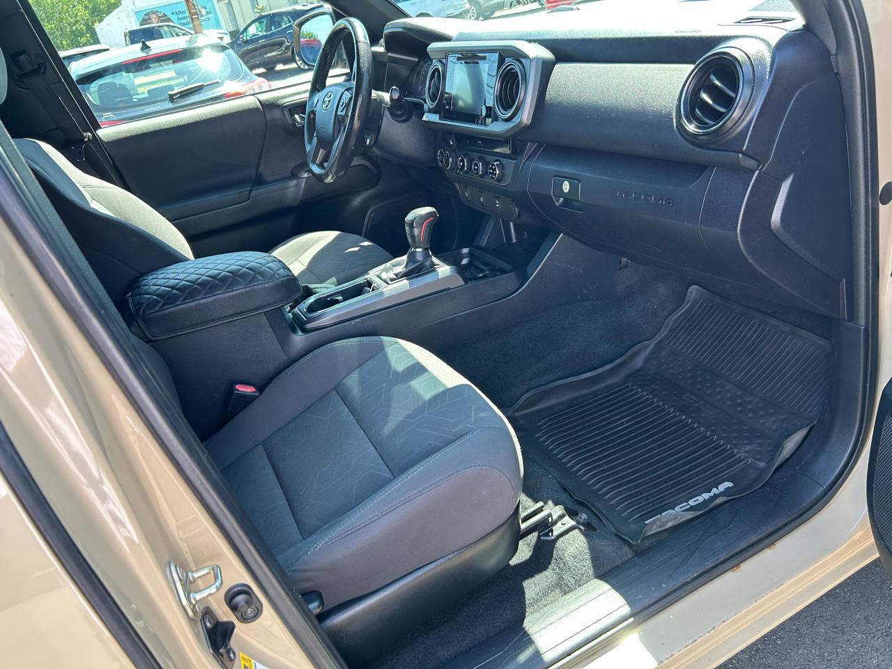 Toyota Tacoma 4WD Access Cab V6 AT TRD Off Road (Natl) 2016