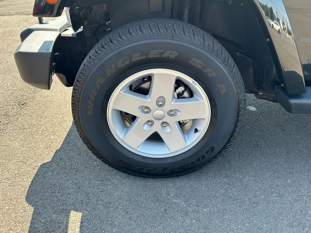 Jeep Wrangler 4WD 2dr Freedom Edition 2015
