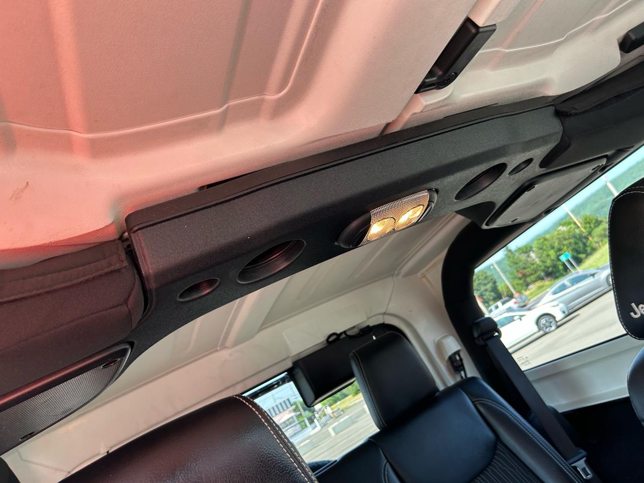 Jeep Wrangler 4WD 2dr Freedom Edition 2015