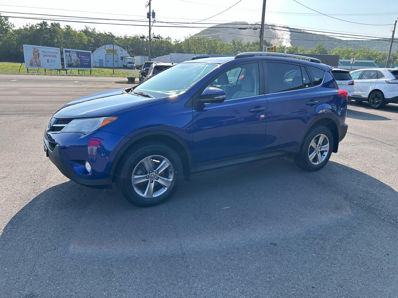 Toyota RAV4 XLE AWD 2015