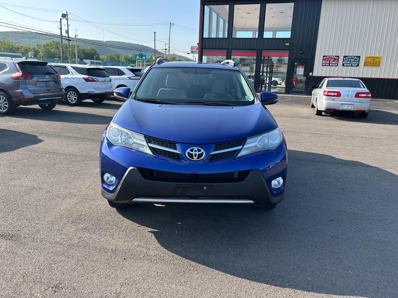 Toyota RAV4 XLE AWD 2015
