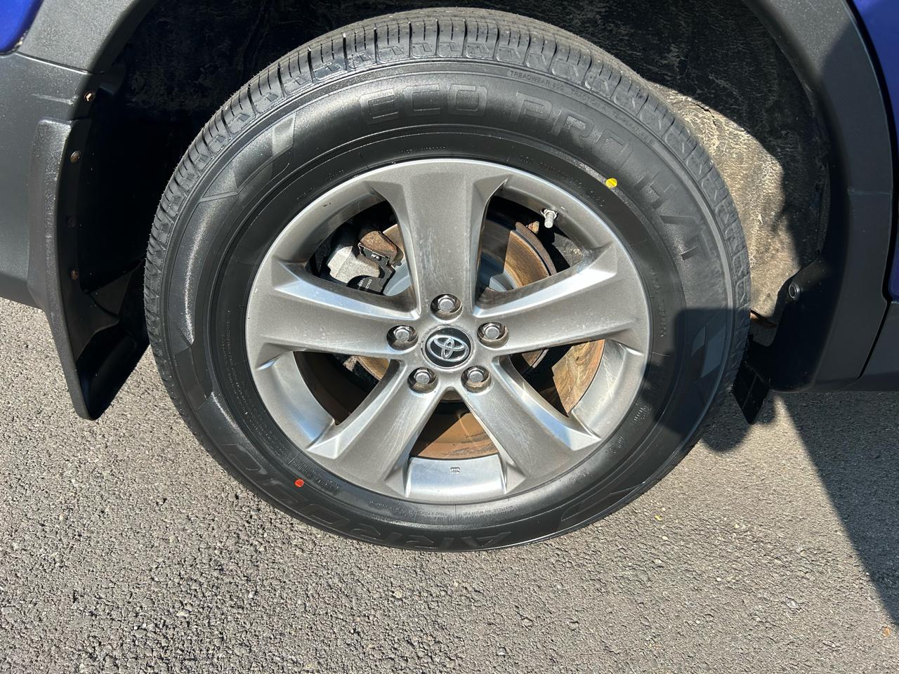 Toyota RAV4 XLE AWD 2015