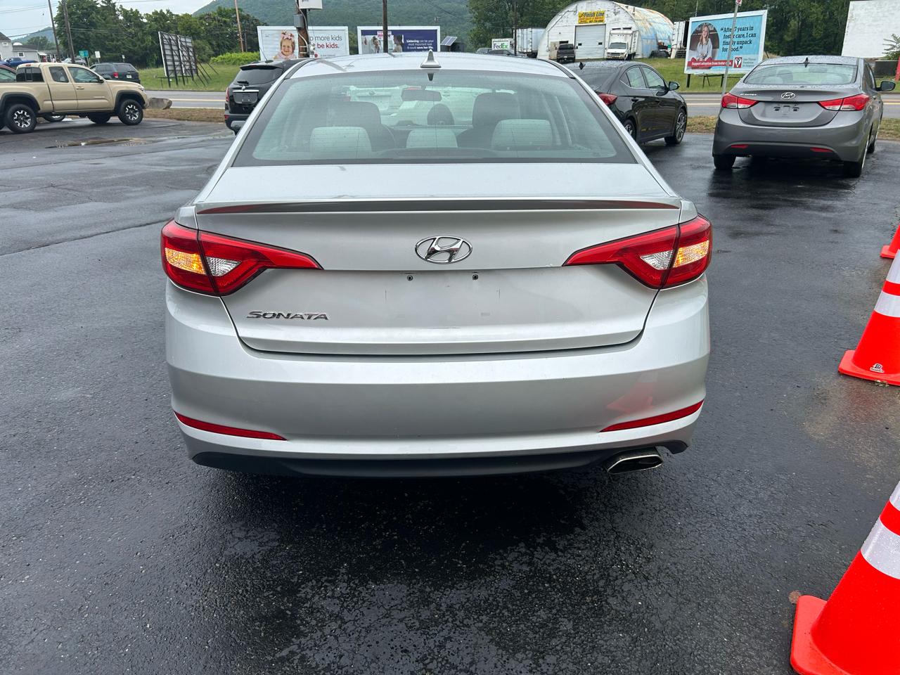 Hyundai Sonata SE 2015