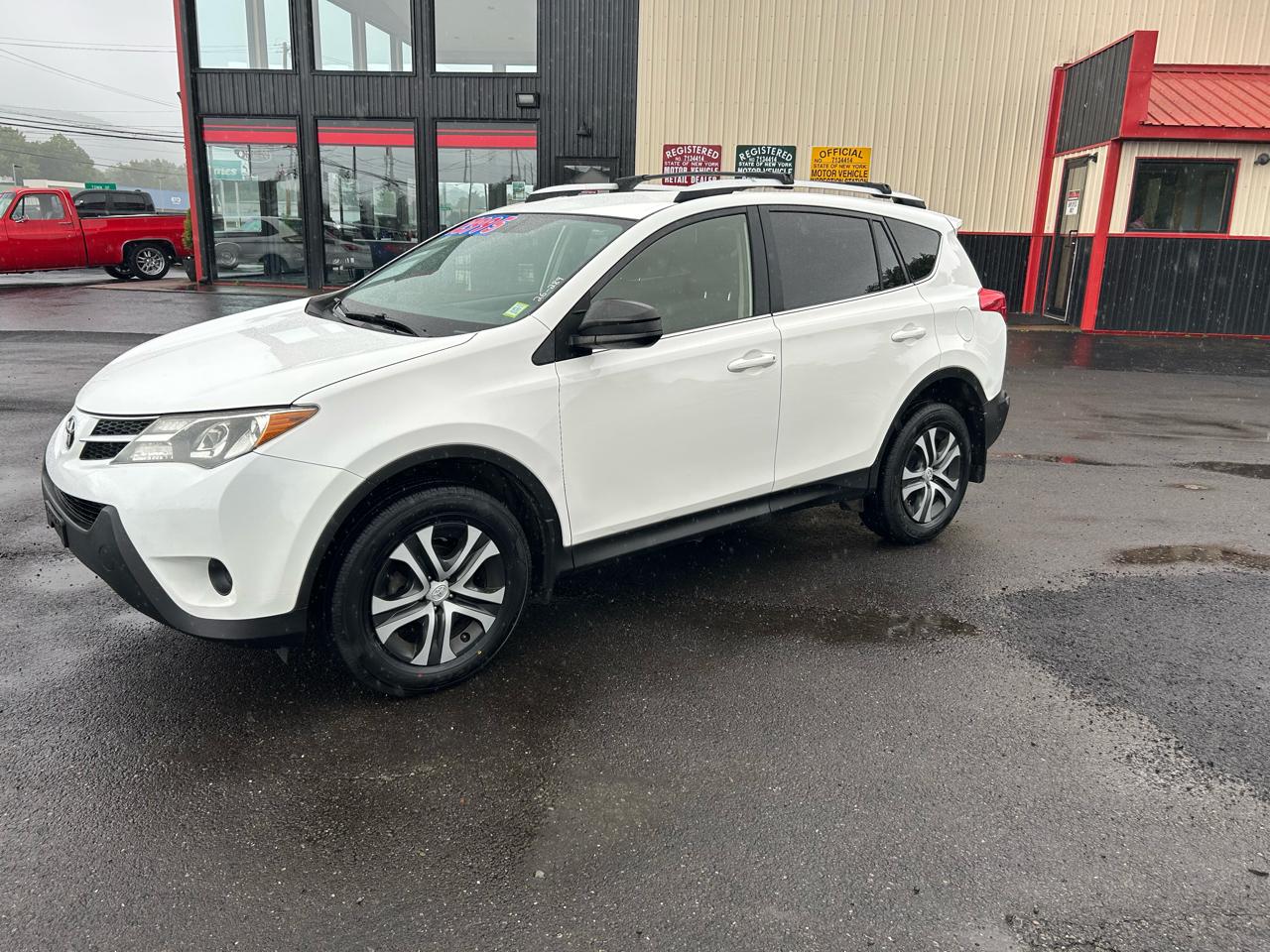 Toyota RAV4 LE AWD 2015