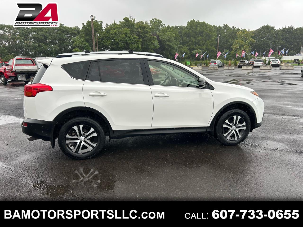 Toyota RAV4 LE AWD 2015
