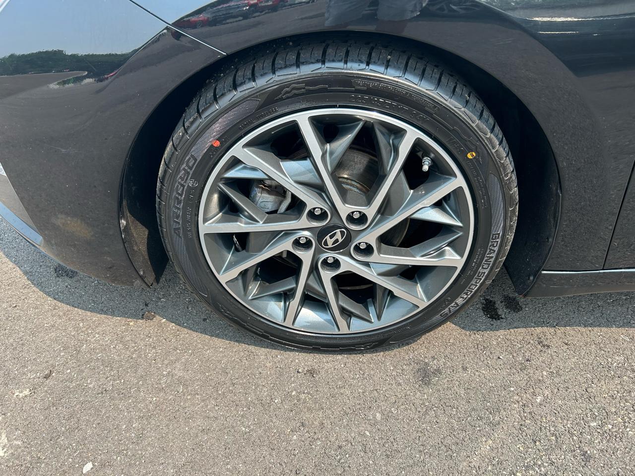 Hyundai Elantra Limited 2019