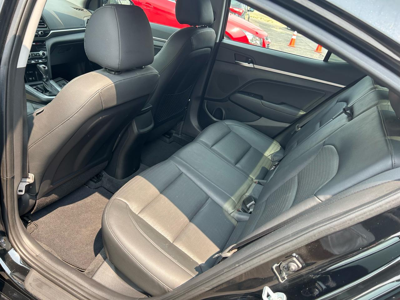 Hyundai Elantra Limited 2019