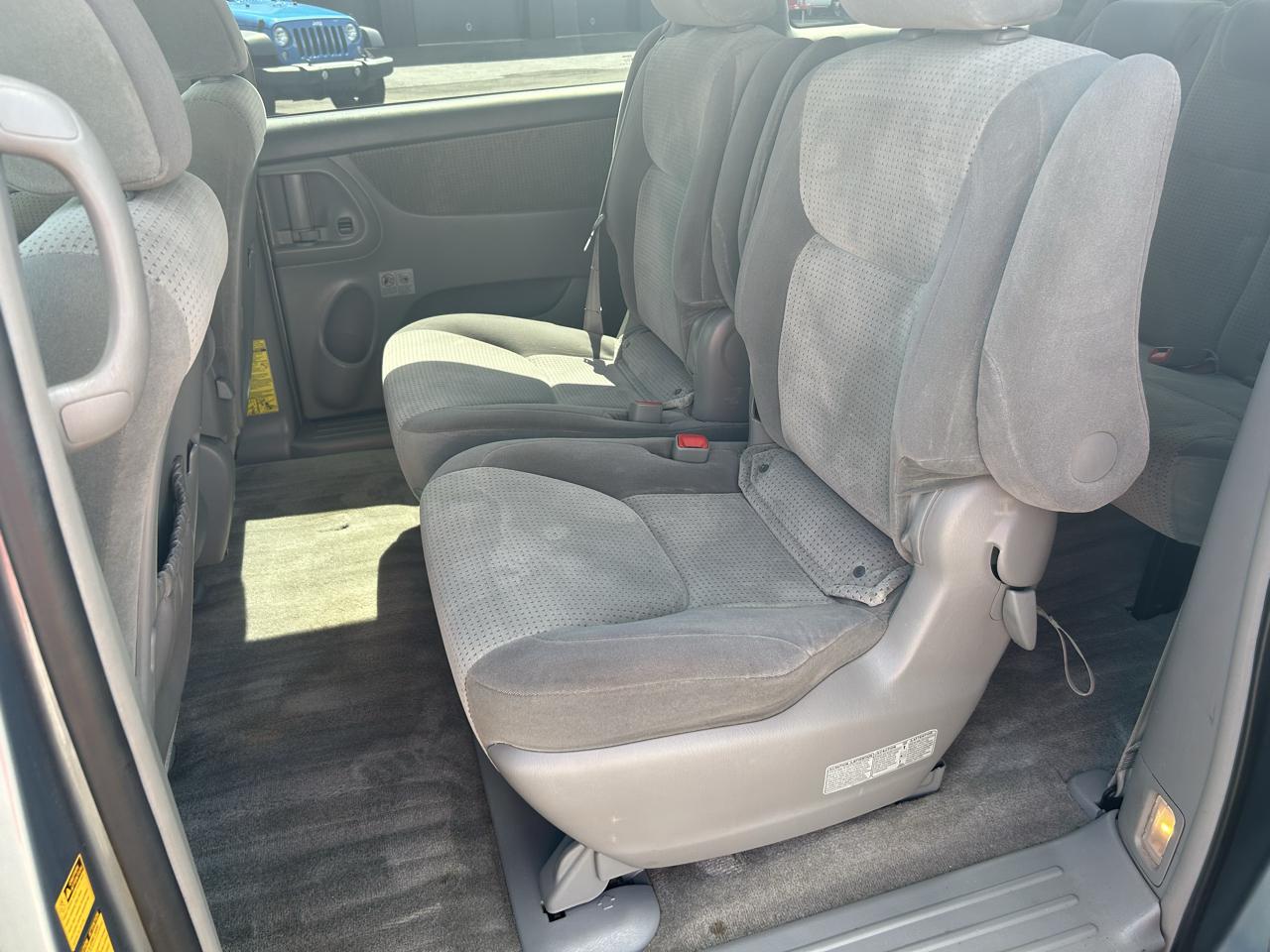 Toyota Sienna LE FWD 8-Passenger Seating 2008