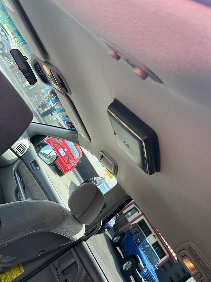 Toyota Sienna LE FWD 8-Passenger Seating 2008