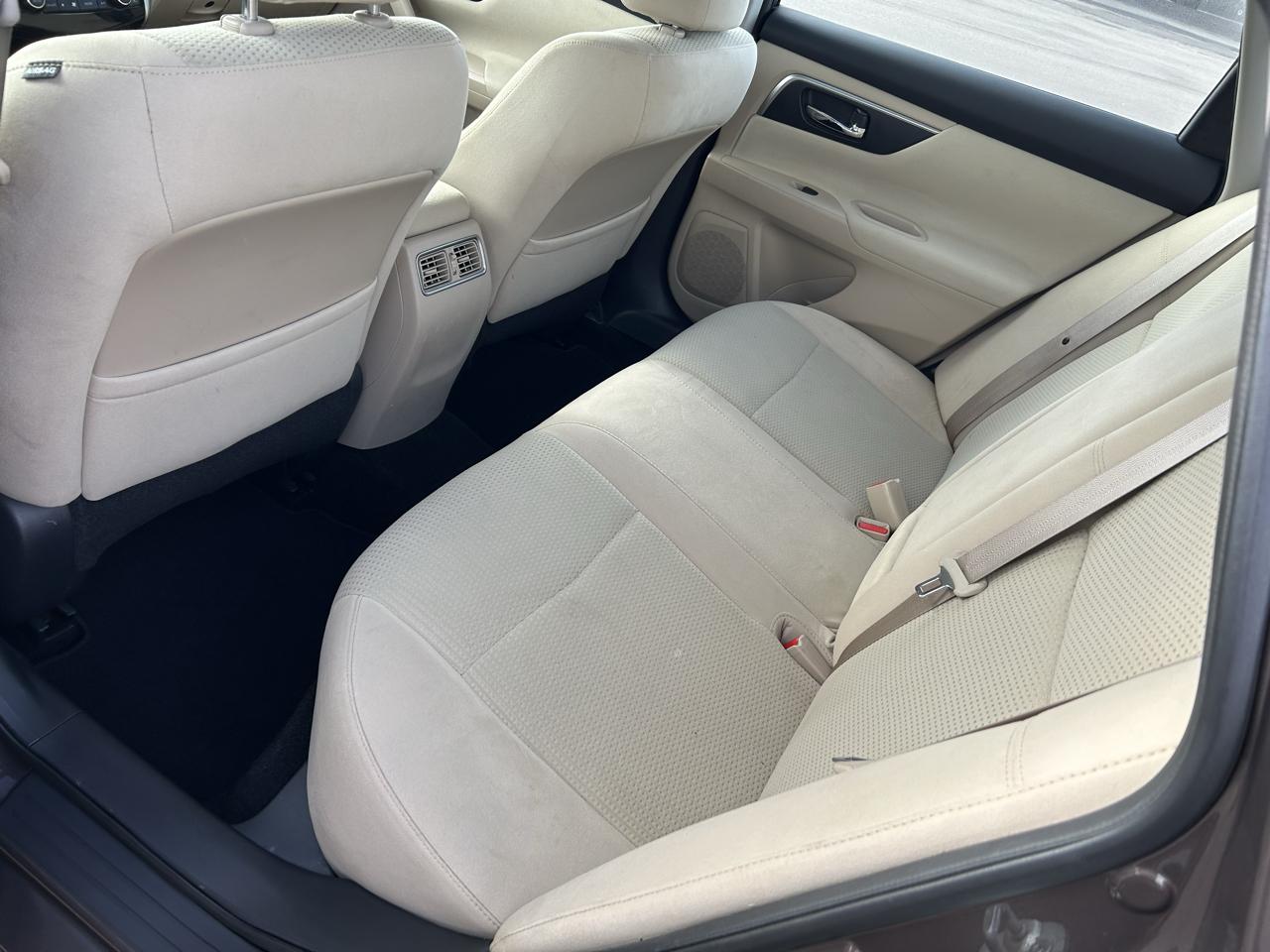 Nissan Altima 2.5 SV 2015
