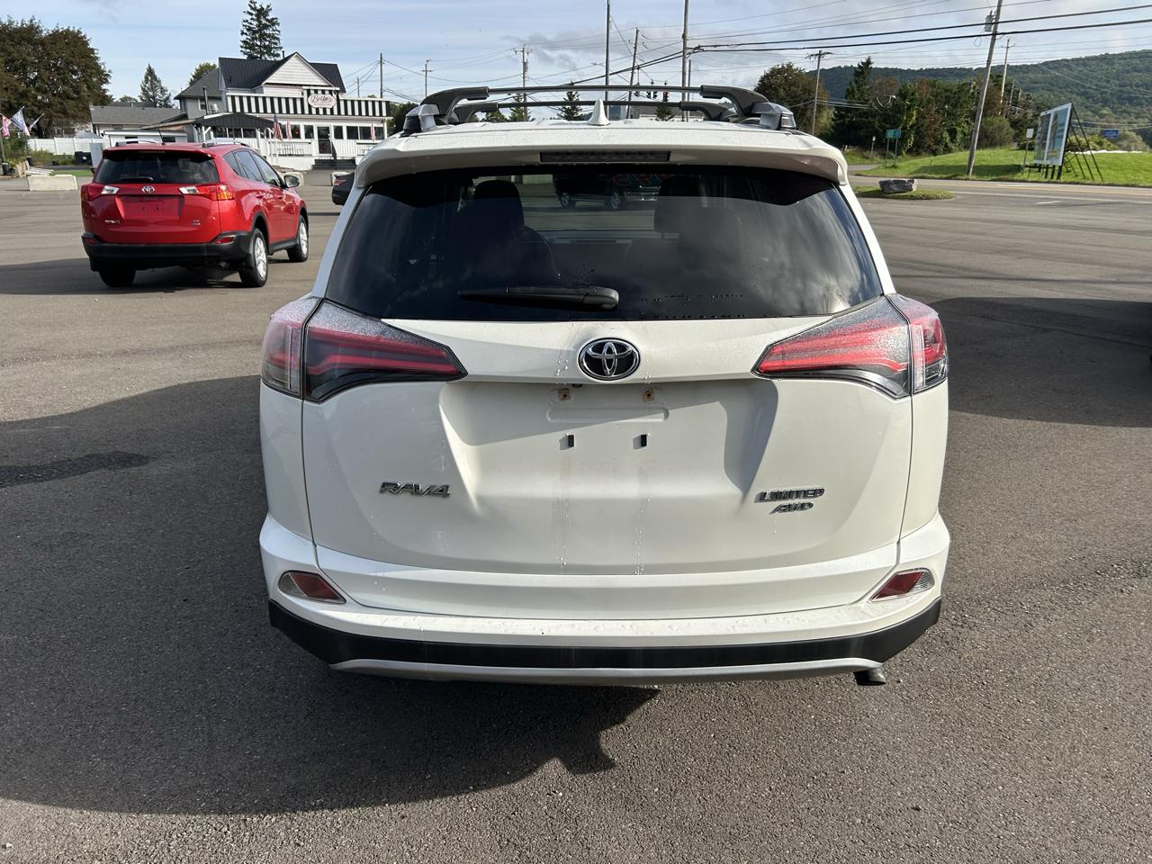 Toyota RAV4 Limited AWD 2018