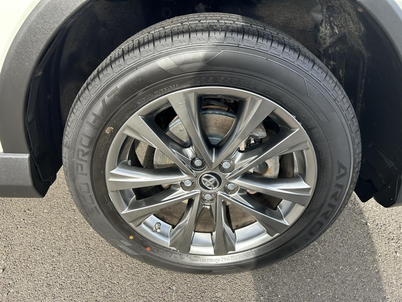 Toyota RAV4 Limited AWD 2018