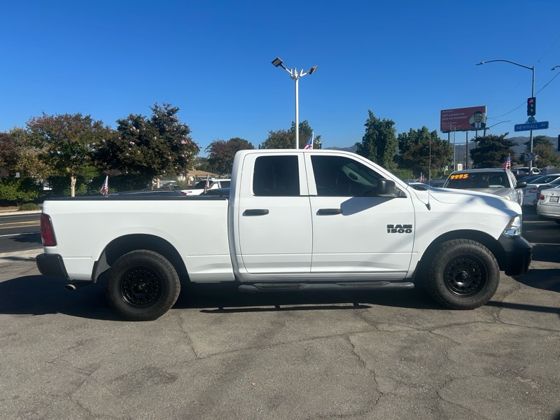 RAM 1500 Tradesman Quad Cab 2WD 2018 RAM 1500 Tradesman Quad Cab 2WD 2018