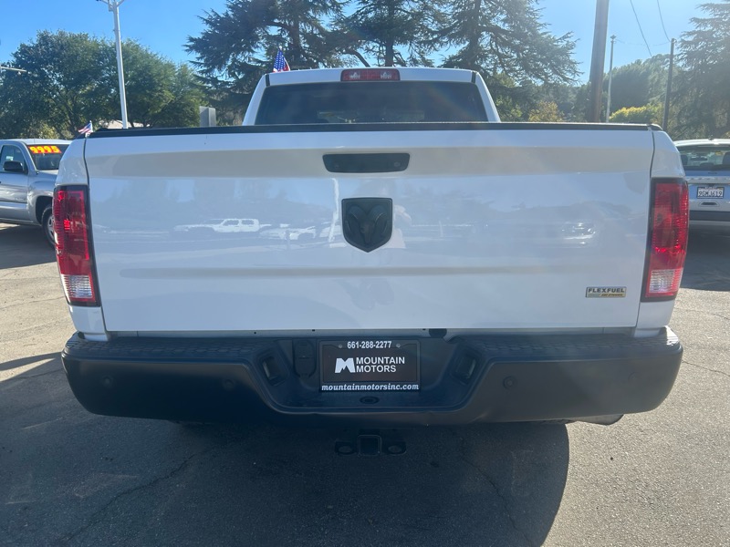 RAM 1500 Tradesman Quad Cab 2WD 2018 RAM 1500 Tradesman Quad Cab 2WD 2018