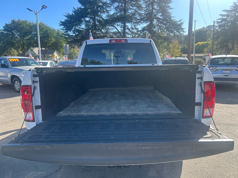 RAM 1500 Tradesman Quad Cab 2WD 2018 RAM 1500 Tradesman Quad Cab 2WD 2018