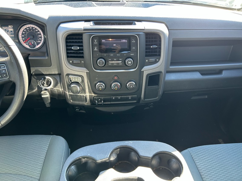 RAM 1500 Tradesman Quad Cab 2WD 2018 RAM 1500 Tradesman Quad Cab 2WD 2018