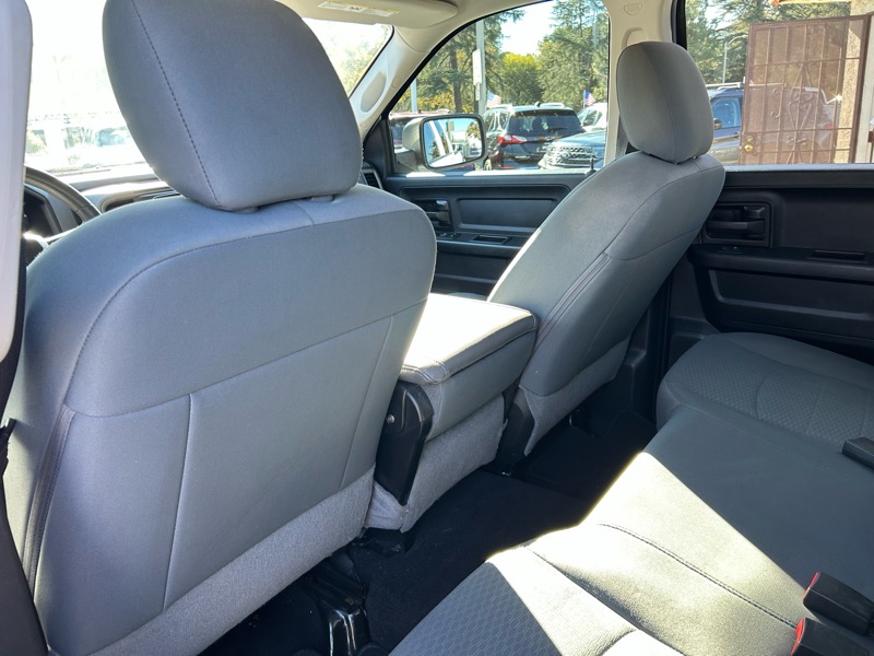 RAM 1500 Tradesman Quad Cab 2WD 2018 RAM 1500 Tradesman Quad Cab 2WD 2018